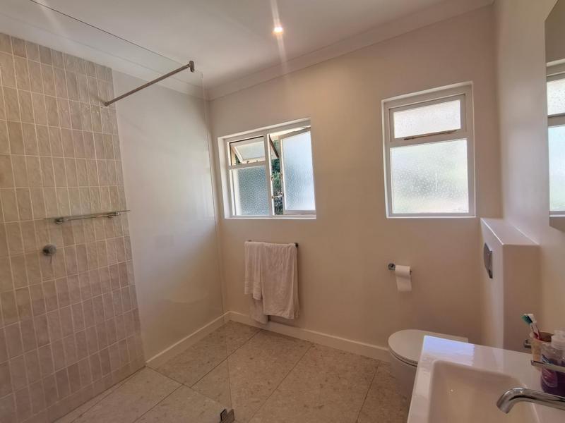 To Let 2 Bedroom Property for Rent in Camps Bay Western Cape
